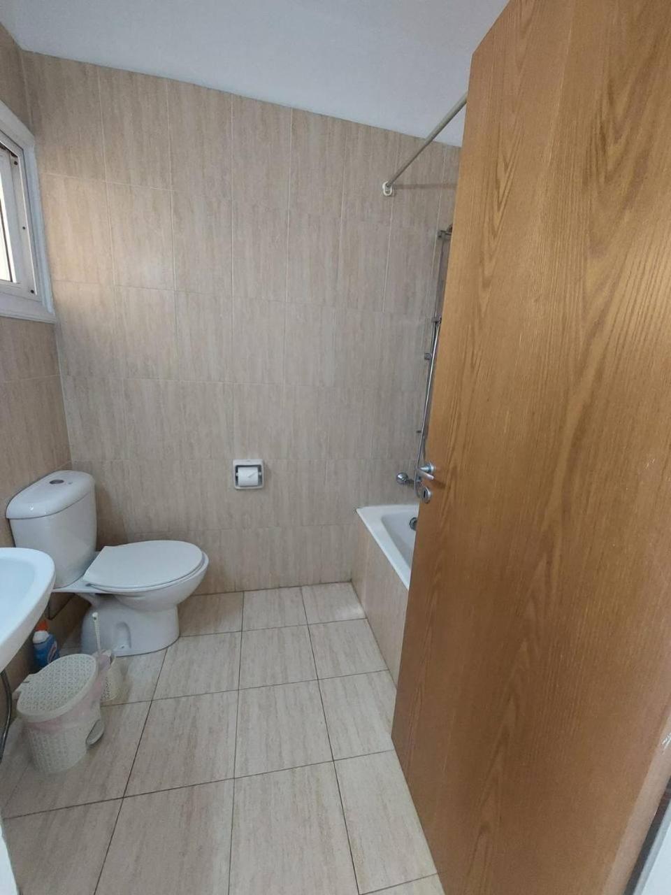 Sunny 2 Bedroom Larnaca Center المظهر الخارجي الصورة